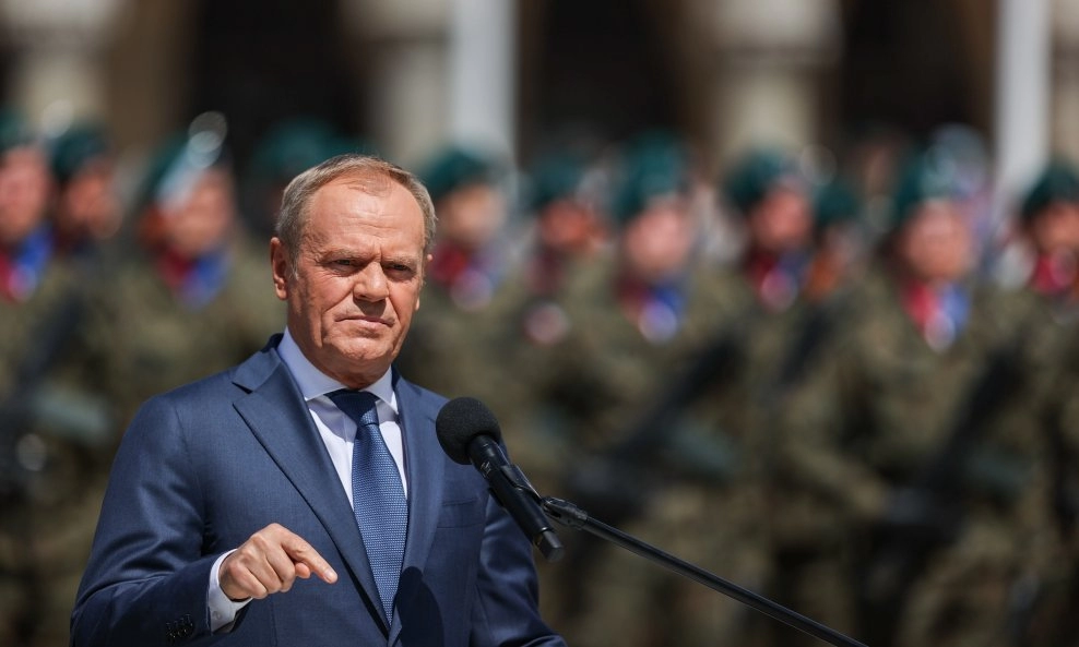 Tusk: Poljska privremeno suspendira pravo na azil nakon tenzija s Bjelorusijom